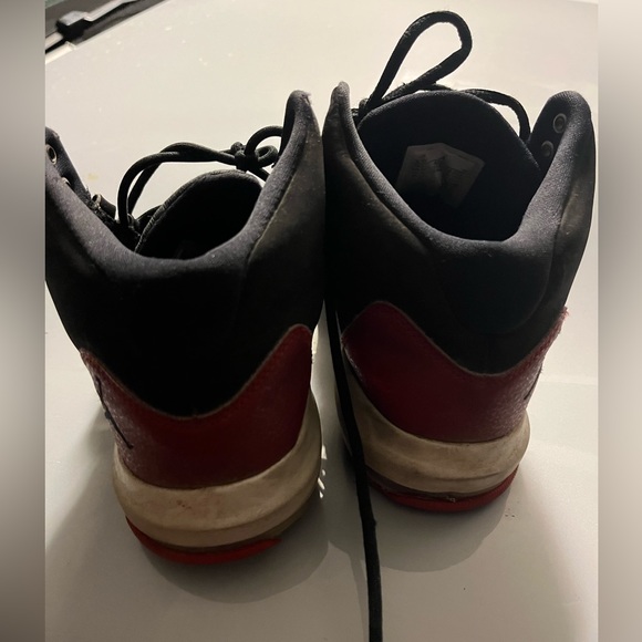 NIKE Boy’s Basketball Shoes, Black Black Black Gym Red 023 6 youth AQ9214-023 - Picture 4 of 7